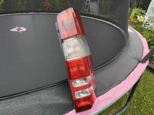 Lampa Mercedes Sprinter W906 prawa TYC plus wkład kompletna
