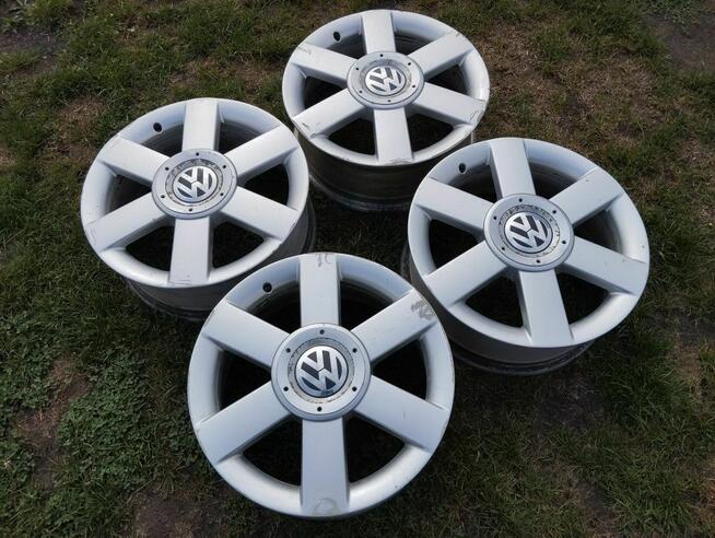 Felgi Vw Audi Skoda Seat 16 5X100 6J ET35 8Z0-025H komplet