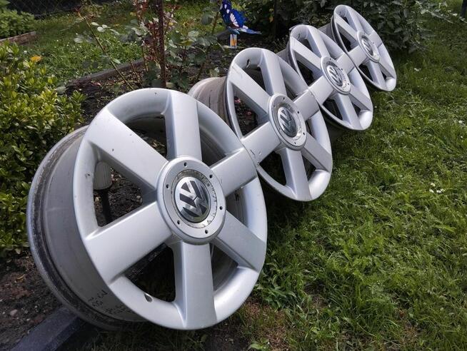 Felgi Vw Audi Skoda Seat 16 5X100 6J ET35 8Z0-025H komplet