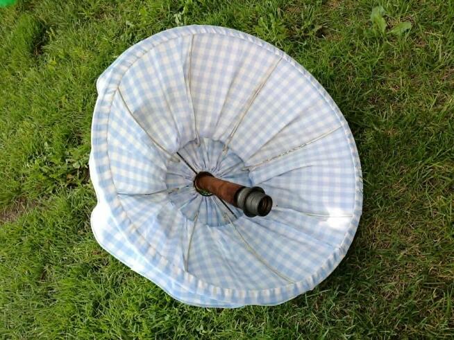Lampa wisząca PRL retro z materiałowym kloszem niebieska kra