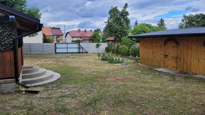 Sprzedam działkę zabudowaną o pow. 900m2