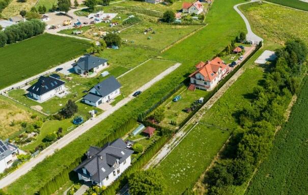 N.Huta.Mogiła.Piękna działka pod budowę bliźniaka.