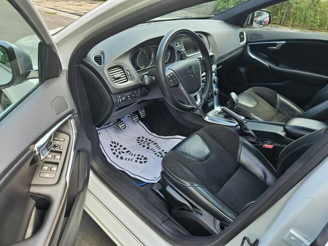 Volvo V40 R-Design* Bardzo Ładne i Zadbane* Rok GWARANCJI
