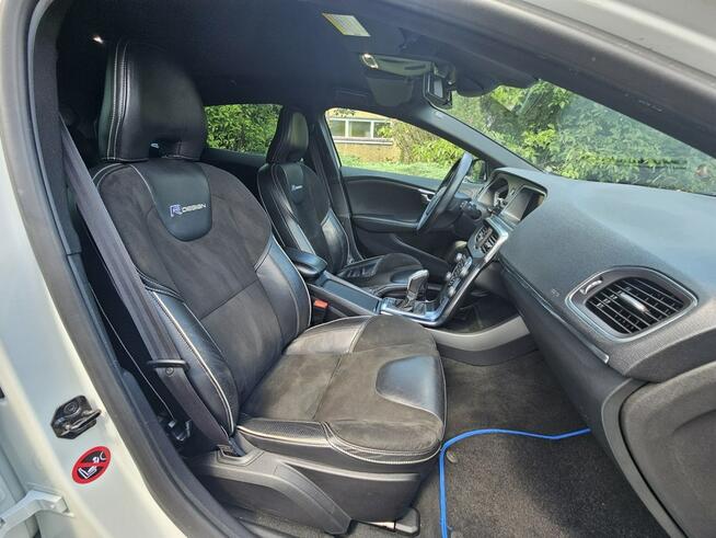Volvo V40 R-Design* Bardzo Ładne i Zadbane* Rok GWARANCJI