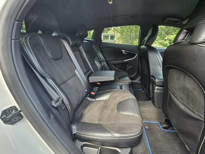 Volvo V40 R-Design* Bardzo Ładne i Zadbane* Rok GWARANCJI