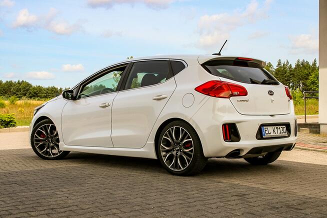 Kia Cee'd GT 204KM Recaro Kamera Panorama Ksenon Navi Pół Skóry System Pasa