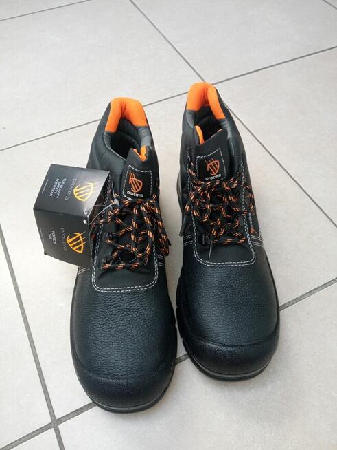 Sprzedam buty robocze męskie