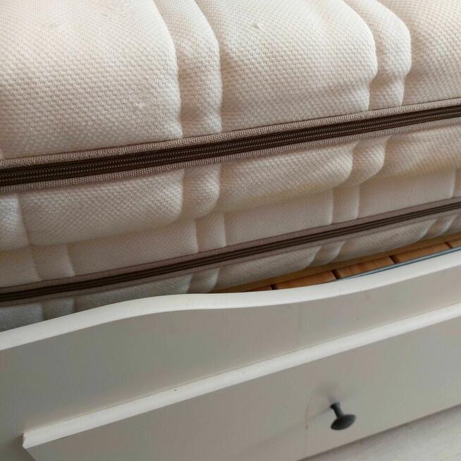 Łóżko rozkładane Hemnes plus szafa 2 drzwiowa Brimnes Ikea.
