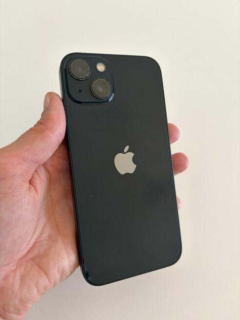 Iphone 13 256 GB (+ 2 kable i 4 etui)