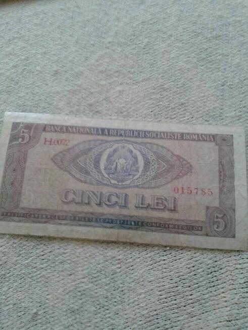 różne banknoty zagraniczne