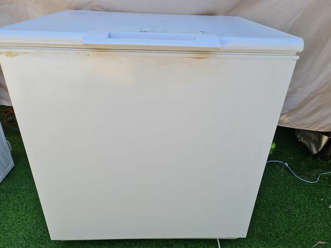 Zamrażarka Electrolux EC2201AOW sprawna-210 L