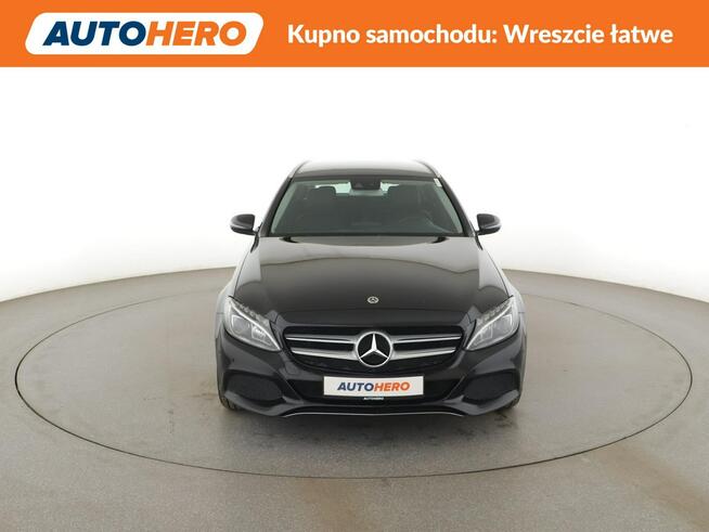 Mercedes C 200 navi klima auto full LED kamera i czujniki parkowania grzane fotele