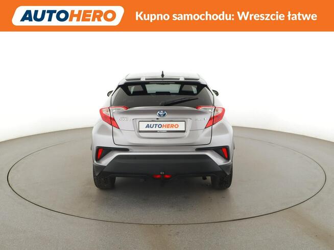 Toyota C-HR HEV automat navi grzane fotele kamera ACC