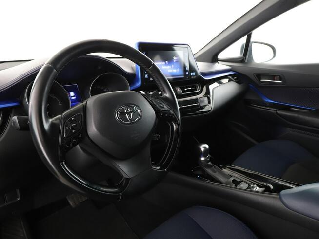 Toyota C-HR HEV automat navi grzane fotele kamera ACC