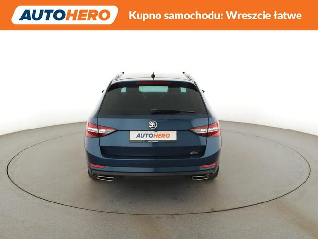 Škoda Superb 4x4 DSG navi klima auto grzane fotele czujniki parkowania