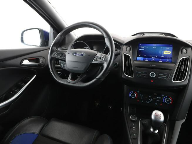 Ford Focus bixenon/LED Recaro klima auto grzane fotele i kierownica grzana szyba