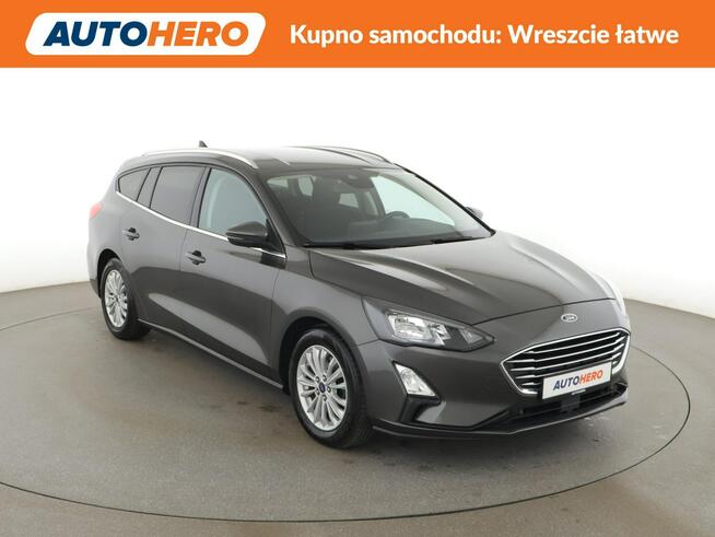 Ford Focus automat klima auto navi grzane fotele kierwonica i szyba pzrednia