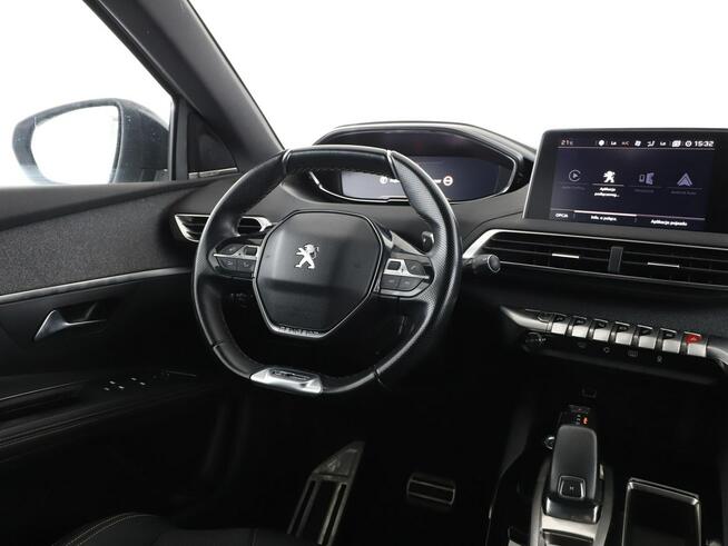 Peugeot 5008 7 os. automat full LED półskóra navi virtual cocpit kamery