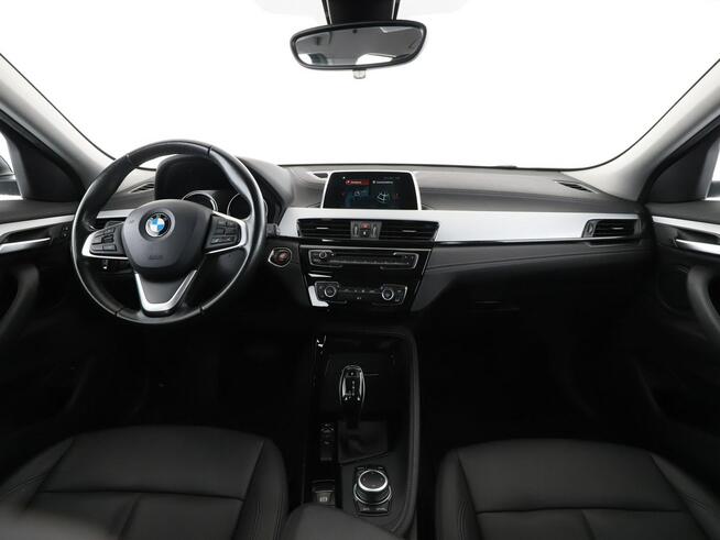 BMW X2 automat full LED skóra navi klima auto czujniki parkowania