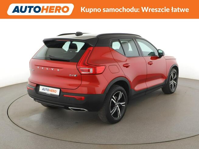 Volvo XC 40 FV23% R-Design automat AWD 190KM alcantara kamera LED tempomat