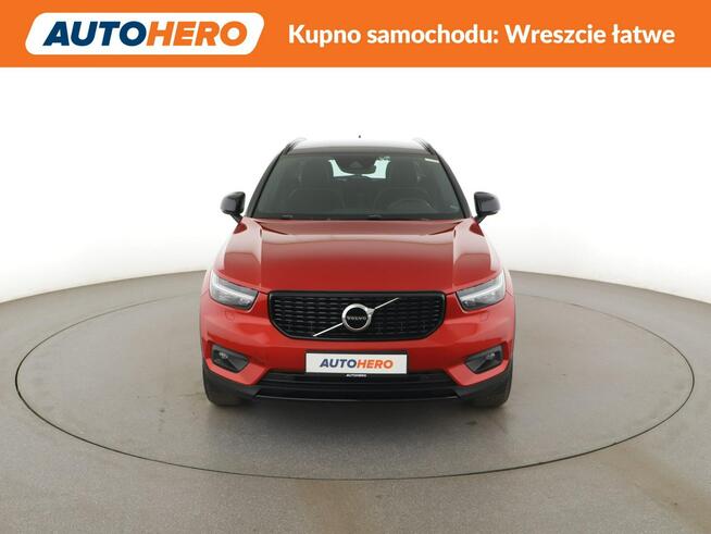 Volvo XC 40 FV23% R-Design automat AWD 190KM alcantara kamera LED tempomat