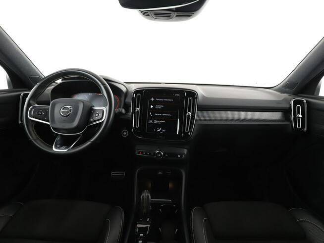 Volvo XC 40 FV23% R-Design automat AWD 190KM alcantara kamera LED tempomat