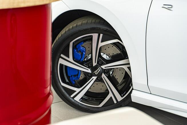 Volkswagen Golf Variant R 2.0 TSI 4Motion 333 KM DSG Zamów już teraz!