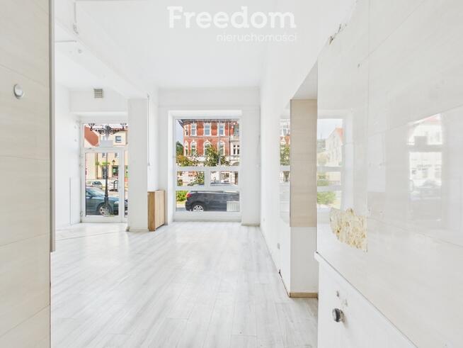 Lokal usługowy do wynajęcia - parter 609m²