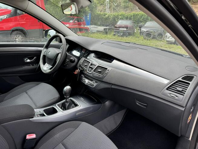 Renault Laguna 2.0i-16V-140km-6-Biegów-Bezwypadkowy-Klimatronik-Komputer-Tempomat