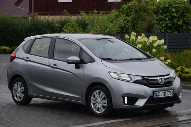 Honda Jazz 1.3B Klima Oryginał Lakier 2017r 125 TYS KM Grzane Fotele