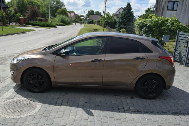Hyundai i30 1.4B MPI Navi Kamera 99 TYS KM Oryginał Lakier Sprowadzony