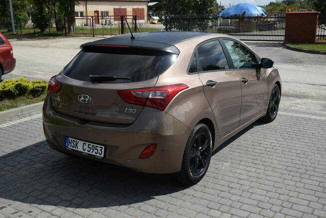 Hyundai i30 1.4B MPI Navi Kamera 99 TYS KM Oryginał Lakier Sprowadzony