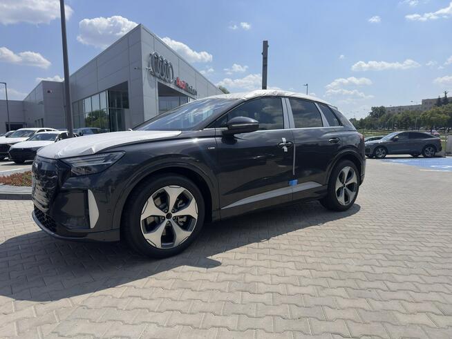 Q4 e-tron 204KM