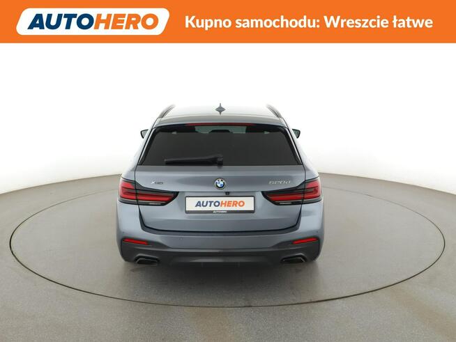 BMW 520 FV23% mHEV 4x4 automat jasne skóry full LED navi virtual cocpit grzane