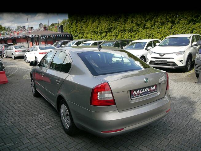 Škoda Octavia 1.6mpi Stan b.dobry 100%bezwypadkowy bez rdzy z Niemiec Gwarancja 12mc
