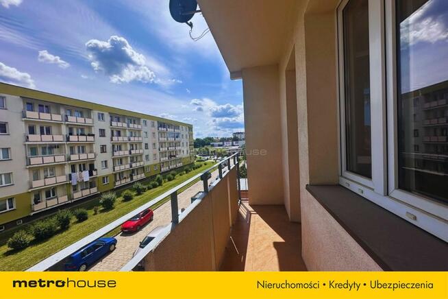Dwustronne 39 m² z loggią i komórką. Dużo zieleni.