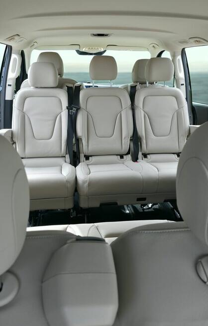 Mercedes-Benz V-Class Extra Long 2026 wynajem z kierowcą
