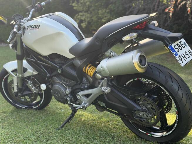Ducati Monster 696