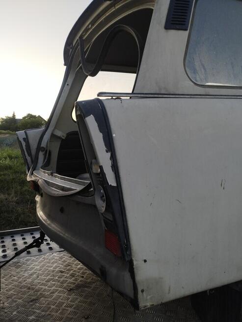 Trabant 601 kombi zdrowa buda na części 1000 PLN