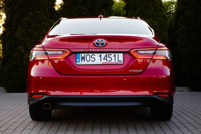 Toyota Camry 2.5 Hybrid_218KM_Executive_Salon Polska_FV23