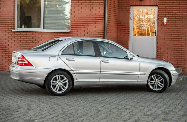 Mercedes C 200