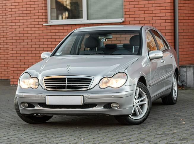 Mercedes C 200