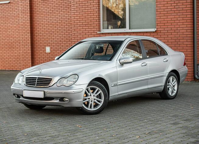 Mercedes C 200