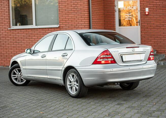 Mercedes C 200