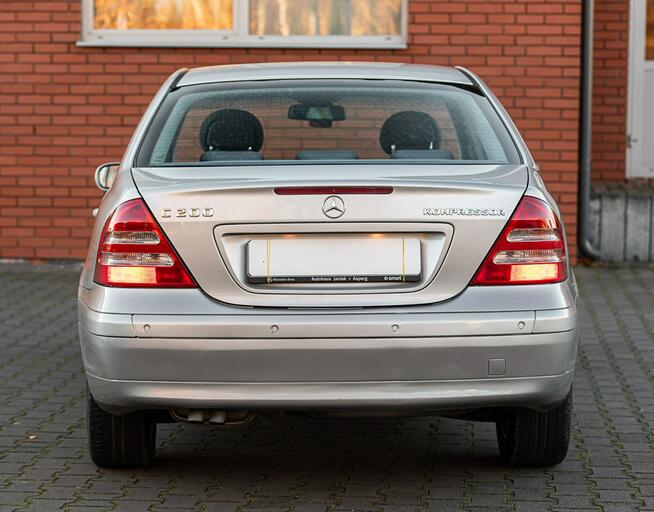 Mercedes C 200