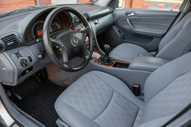 Mercedes C 200