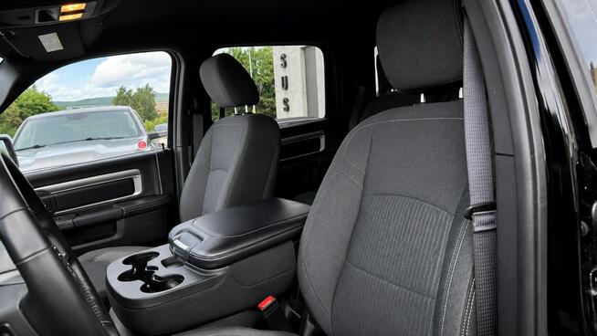 Dodge RAM 5.7HEMI Classic*2024rok*Przeb. 8 tys.km! Kamera Cof Podgrz kiera + fot