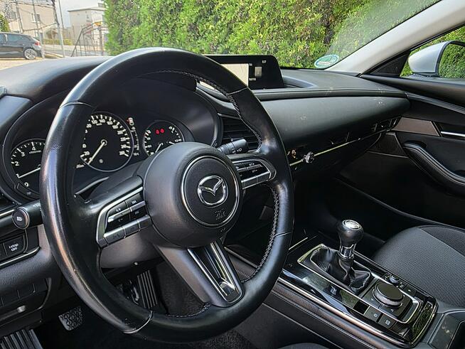Mazda CX-30 serwis ASO, Hak