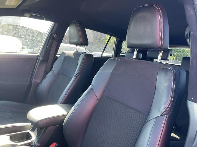 Toyota RAV-4 Style Hybryda HAK Skóra Kamera Podgrzewanie 197KM