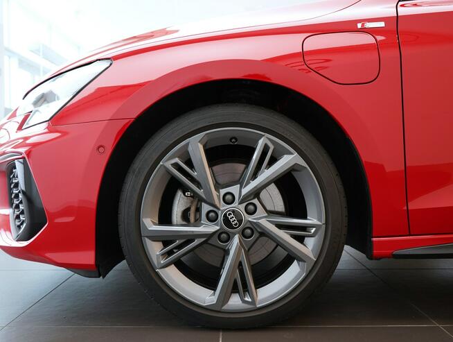 Audi A3 40 TFSIe 204KM Matrix Panorama TempomatACC Kamera Ambiente HeadUp B&O
